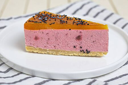 Чизкейк Клубника-маракуйя