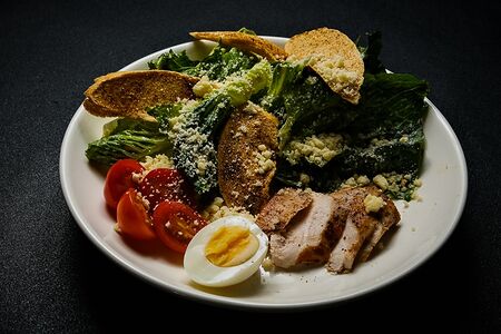 Цезарь с цыпленком