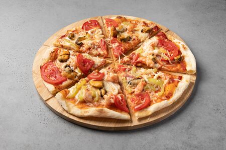 Пицца с морепродуктами