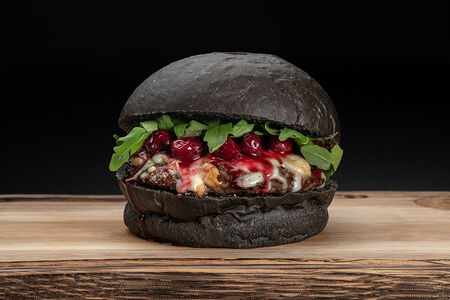 Бургер Вишневая бомба