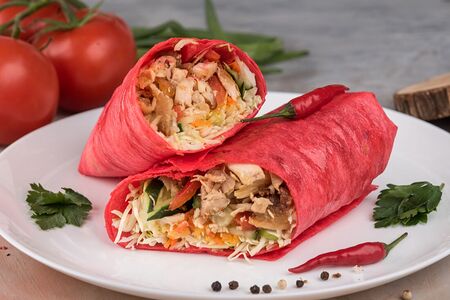 Шаурма в беконном лаваше