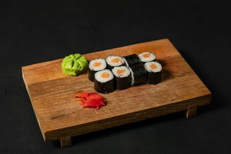 Ролл Сяке-маки