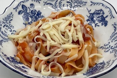 Феттуччине с сыром моцарелла