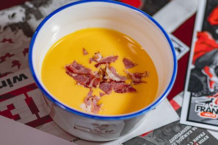 Сырный с беконом