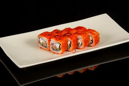 Ролл Филадельфия в тобико