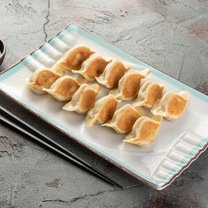 Пельмени жареные из свинины 猪肉煎饺