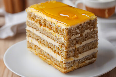 Пирожное Медовое