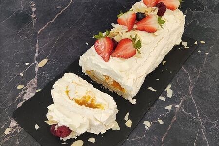 Меренговый рулет