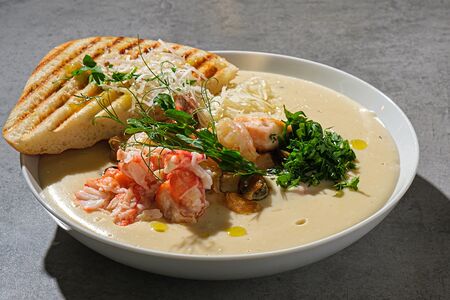 Суп Чаудер Бостонский с морепродуктами