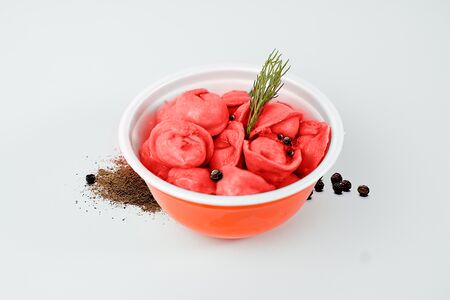 Пельмени мясные с аджикой