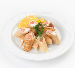 Блинчики с семгой с сыром