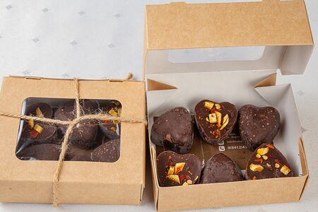 Конфеты из темного бельгийского шоколада Чили и апельсин