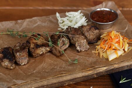 Шашлык из cвинoй шейки