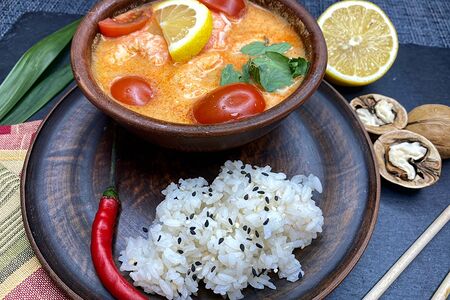 Том ям с рисом