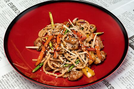 Удон с курицей