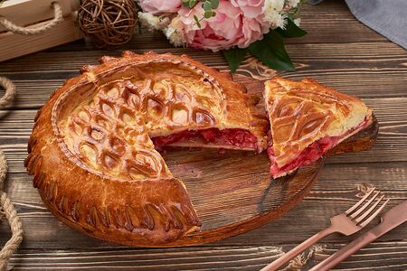 Пирог с клубникой