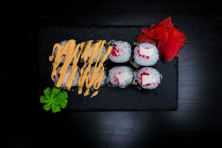 Хот классический ролл со снежным крабом