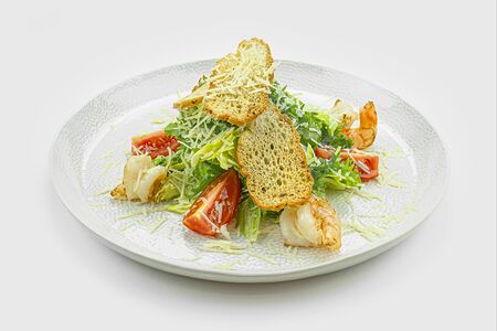 Салат Цезарь с креветкой