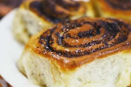 Улитка с маком