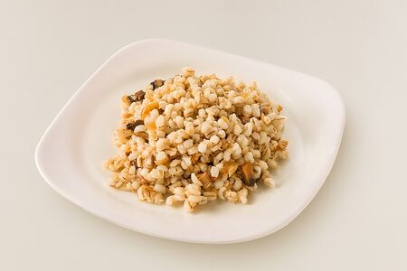 Перловка с грибами