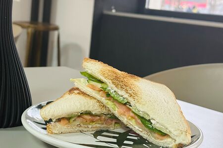 Сэндвич с лососем