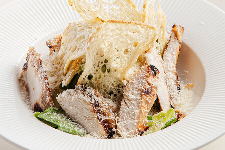 Цезарь с курицей