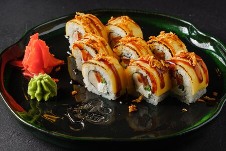 Ролл Цыпленок с сыром чеддер