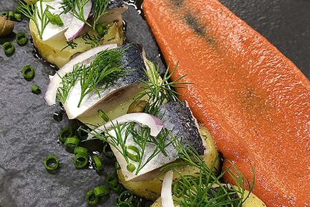 Селедочка с печеным картофелем