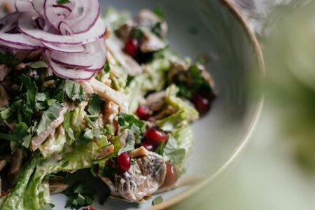 Салат с языком и грибами