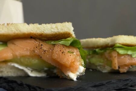 Сэндвич с семгой