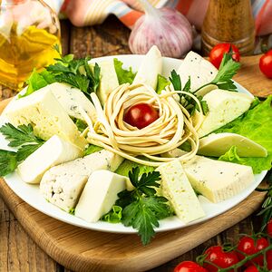 Тарелка сырная