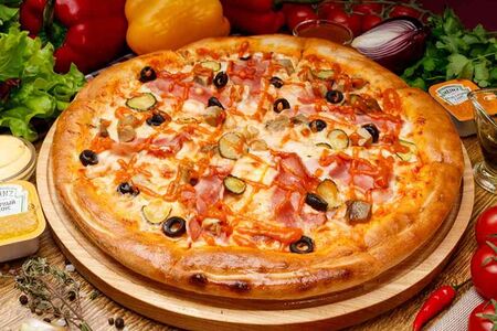 Пицца Деревенский шашлычок средняя