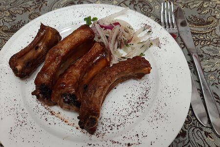 Шашлык из свиных ребер