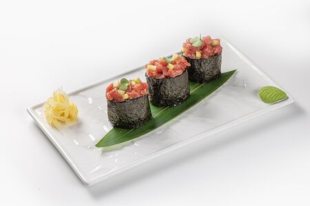 Тартар из тунца в японском стиле