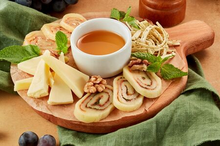 Ассорти грузинских сыров