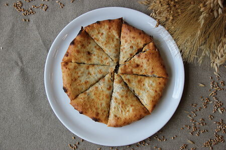 Мясной осетинский пирог