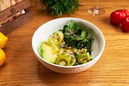 Зеленый салат с шисо