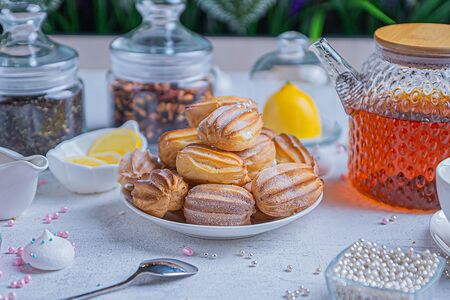 Профитроли с ванильным кремом