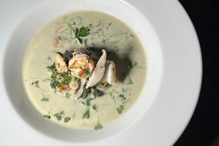 Суп сливочный с морепродуктами