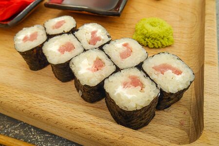 Ролл Тунец с сыром