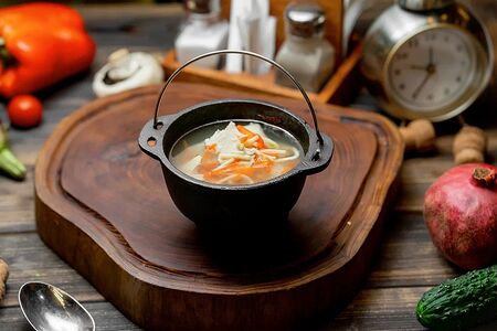 Куриный суп-лапша