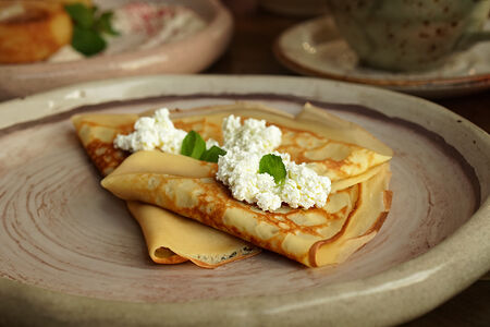 Блинчики по-домашнему с творогом