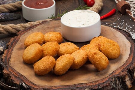 Медальоны сырные Моцарелла с халапеньо