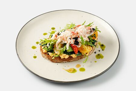 Тост с камчатским крабом