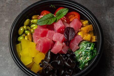 Поке с тунцом