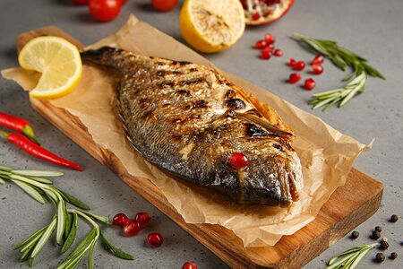 Дорадо на мангале