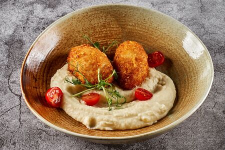 Киевская котлета с картофельным пюре