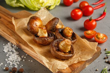 Шампиньоны на мангале