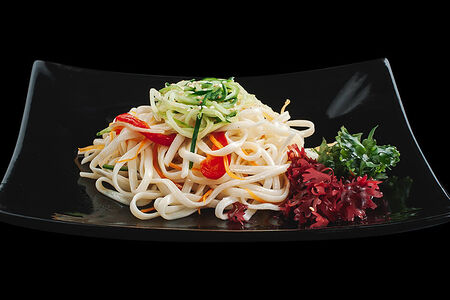 Лапша пшеничная с овощами