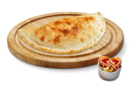 Кальцоне с ветчиной и сыром